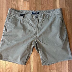 New Rodd & Gunn Khaki Men Shorts Size 38
